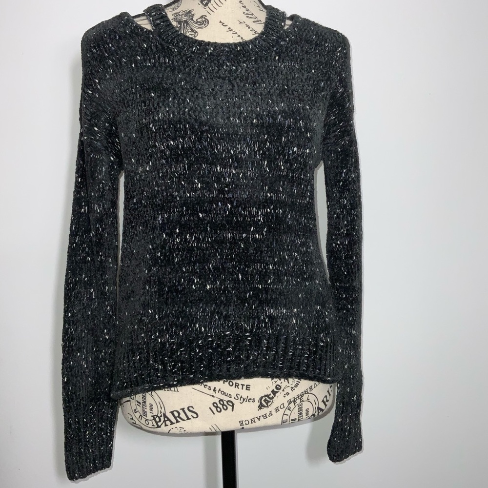 Cutout Super Soft Knit Popcorn Style Sweater